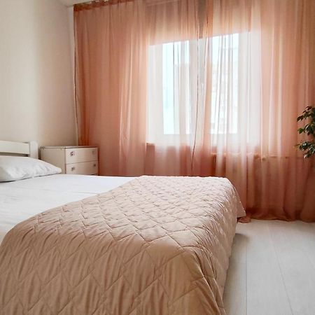1/10 Вулиця Радунська Apartment Kiev Luaran gambar
