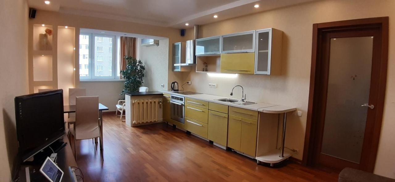 1/10 Вулиця Радунська Apartment Kiev Luaran gambar